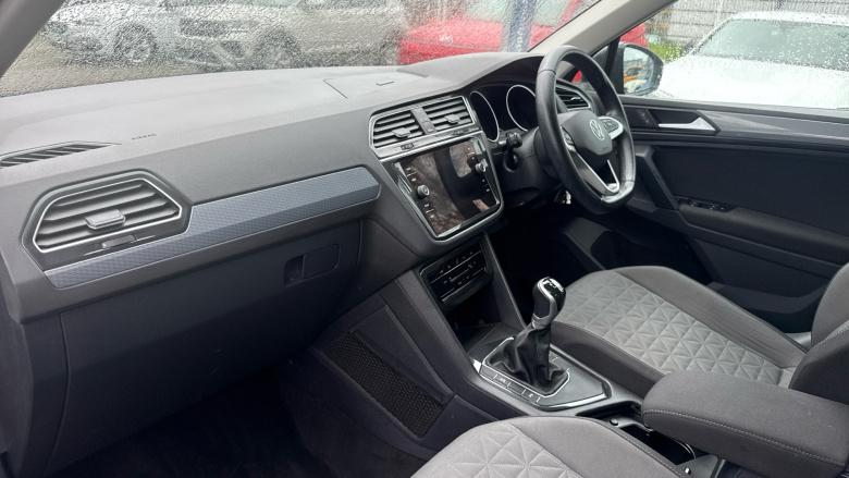 Volkswagen Tiguan 1.5 TSI 150 Life 5dr Petrol Estate